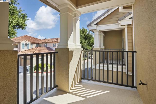292 W Lucita Way, Mountain House CA: https://media.crmls.org/mediaz/8abe6326-eb2c-44b7-ac01-b07e332c8f82.jpg