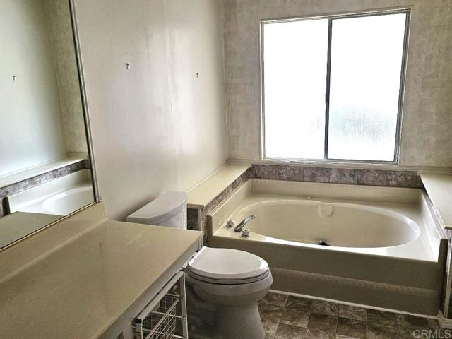 Detail Gallery Image 17 of 19 For 8975 Lawrence Welk Dr #424,  Escondido,  CA 92026 - 2 Beds | 2 Baths