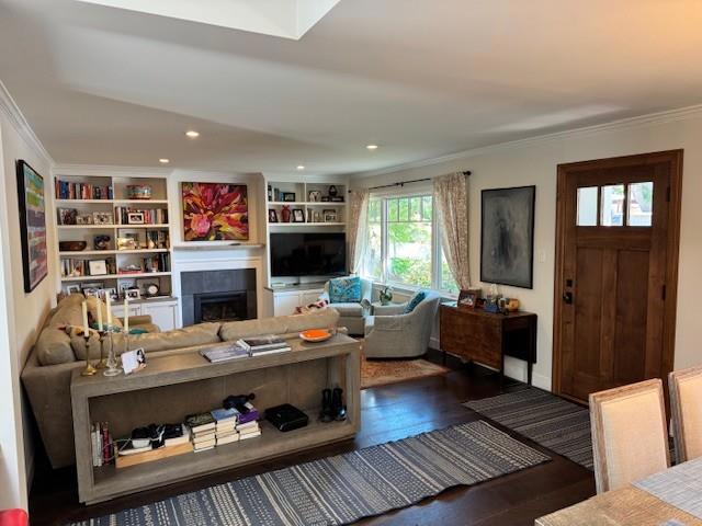 619 Bay Road, Menlo Park CA: https://media.crmls.org/mediaz/8abf47ff-643d-4156-a730-c5f5a3ed85c8.jpg