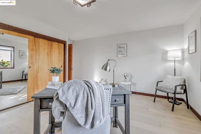 1518 MADERA CT, El Cerrito CA: https://media.crmls.org/mediaz/8abfe2a5-1682-4f64-a10f-6755a21f890d.jpg