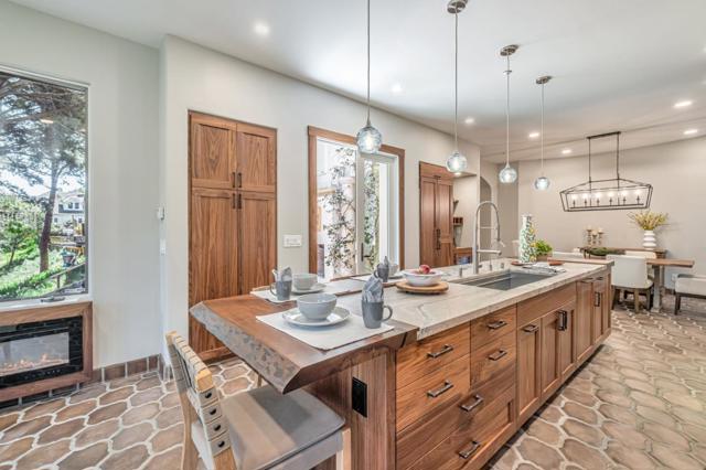125 Zanzibar Drive, Aptos CA: https://media.crmls.org/mediaz/8ac0aa8d-d961-4cbf-aad5-ecde71ddc6e2.jpg