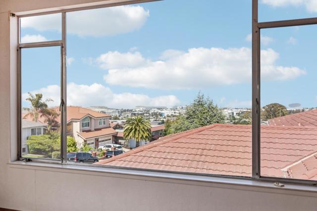 1259 Toyon Drive, Millbrae CA: https://media.crmls.org/mediaz/8ac109ee-ca4c-49db-abea-5089dc8784f9.jpg