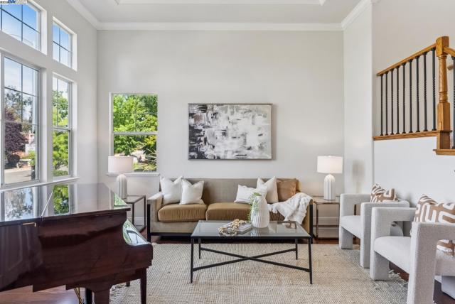 3879 Blackstone Ct, Castro Valley CA: https://media.crmls.org/mediaz/8ac17857-fe14-4dcc-97d7-7276cae336c4.jpg