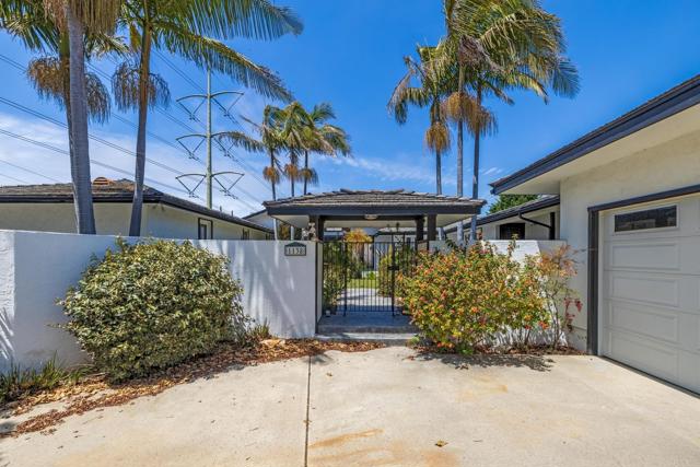 Detail Gallery Image 3 of 19 For 1138 via Mil Cumbres, Solana Beach,  CA 92075 - 5 Beds | 4/1 Baths