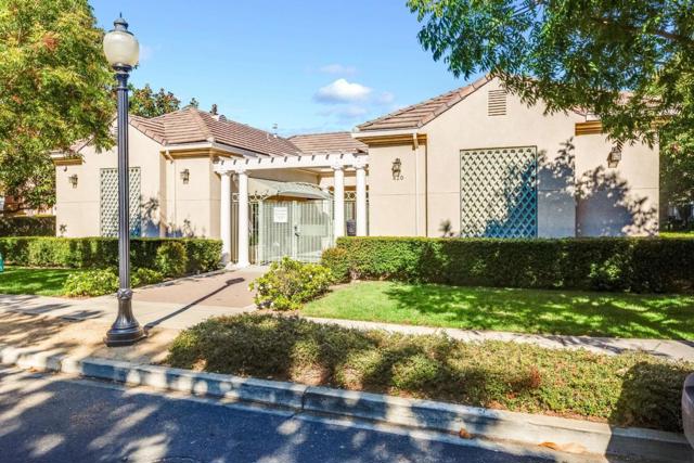 150 Holly Court, Mountain View CA: https://media.crmls.org/mediaz/8ac25405-e8a5-4c09-b2c7-a243288a7e7c.jpg