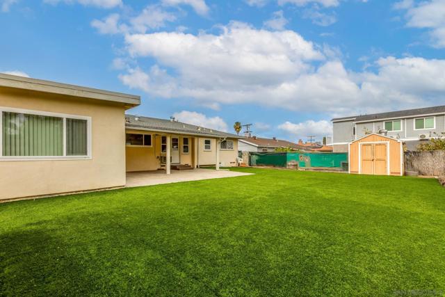 6763 Hibiscus Dr, Lemon Grove CA: https://media.crmls.org/mediaz/8ac43ec7-5304-4b71-a8f1-685b521f32fc.jpg