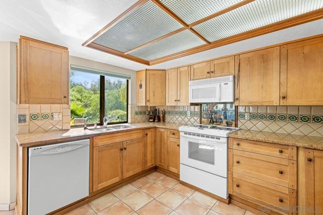 Image 42 of 54 For 1709 Larkhaven Glen