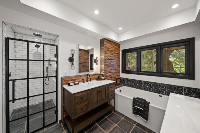 1220 Chula Vista Drive, Belmont CA: https://media.crmls.org/mediaz/8ac4c5c1-612e-498e-8466-125f3788d663.jpg