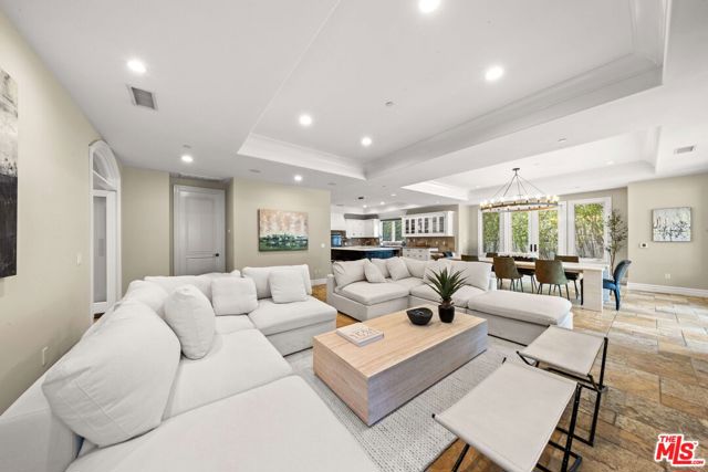 25043 Abercrombie Lane, Calabasas CA: https://media.crmls.org/mediaz/8ac55a98-fa0f-43dc-8401-d97409b369a9.jpg