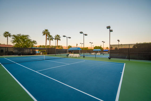 40973 Corte La Fonda, Indio CA: https://media.crmls.org/mediaz/8ac66f3e-d0fa-4033-bc4a-c1ee486fb23f.jpg