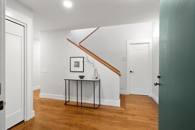 21 Valley Oak Street, Portola Valley CA: https://media.crmls.org/mediaz/8ac84bae-861a-4478-92ea-653fa887107d.jpg