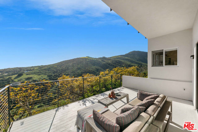 2727 Corral Canyon Road, Malibu CA: https://media.crmls.org/mediaz/8ac8c6f8-6d64-42bc-b6f1-61cc8729df1f.jpg