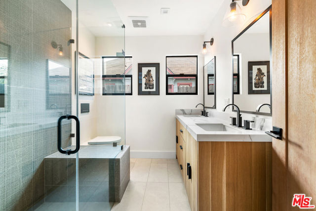 5319 West Boulevard, Los Angeles CA: https://media.crmls.org/mediaz/8ac8d605-bcd8-47ac-a836-003a37824bbd.jpg