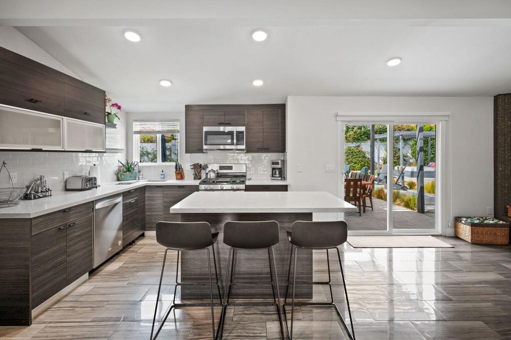 MLS #219139752DA image #9