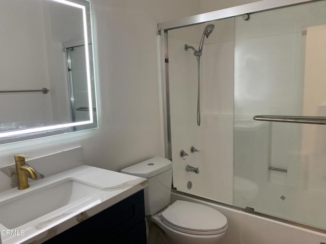 Detail Gallery Image 10 of 12 For 639 N Springbrook #48,  Irvine,  CA 92614 - 2 Beds | 2 Baths