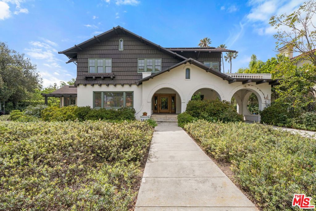 801 N Rodeo Drive — Craftsman