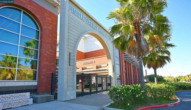 Image 54 of 60 For 2810 Wright Ave