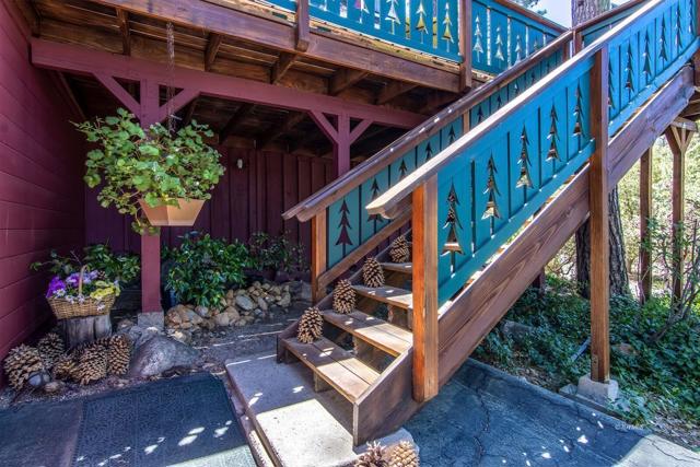 4 Stairs to front deck