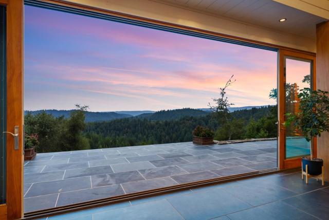 15220 Upper Ellen Road, Los Gatos CA: https://media.crmls.org/mediaz/8acc2bfc-95e8-4d9e-87a9-ff09461c55ab.jpg
