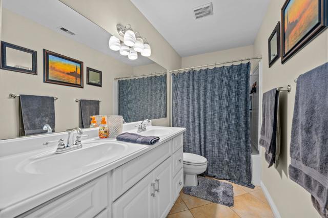 Detail Gallery Image 12 of 25 For 868 Venice Glen, Escondido,  CA 92026 - 2 Beds | 2 Baths