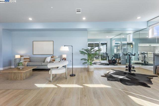 2250 Kilowatt Way, Fremont CA: https://media.crmls.org/mediaz/8ace7eb5-398c-46ee-966a-9dc70cbeda75.jpg