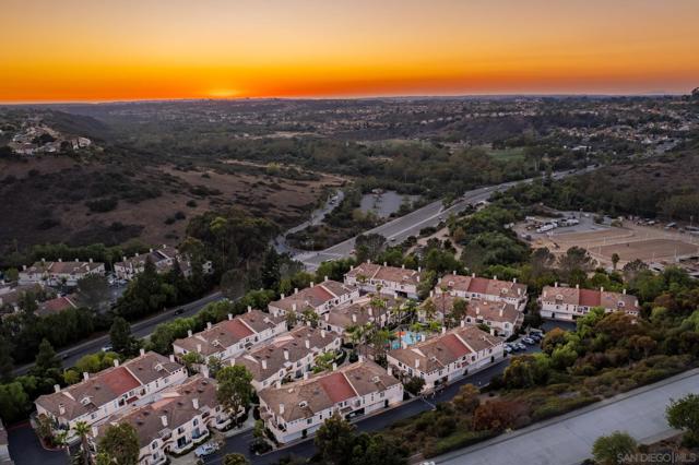 9368 Babauta Rd, San Diego CA: https://media.crmls.org/mediaz/8acf3310-4b0e-4b63-9741-73147c6582d9.jpg