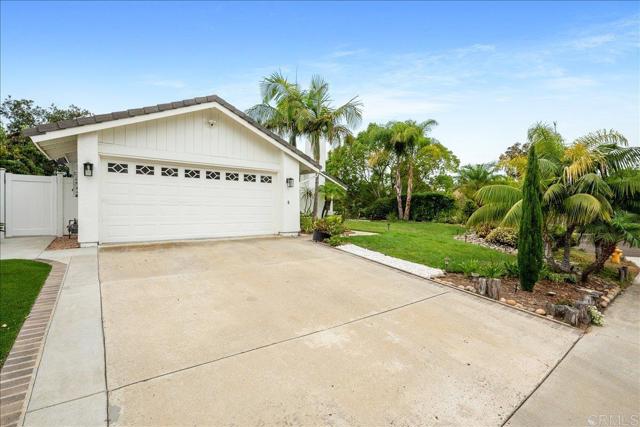 Detail Gallery Image 3 of 27 For 2801 Jacaranda Ave, Carlsbad,  CA 92009 - 4 Beds | 2 Baths
