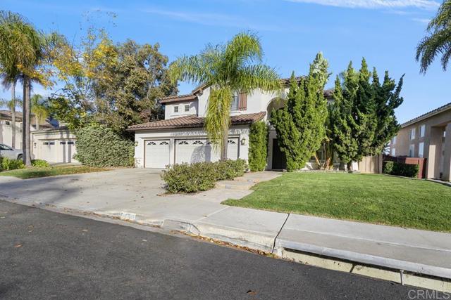 Detail Gallery Image 10 of 66 For 2381 Green River Dr, Chula Vista,  CA 91915 - 5 Beds | 3/1 Baths