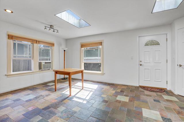 Image 9 of 37 For 4640 Greene St