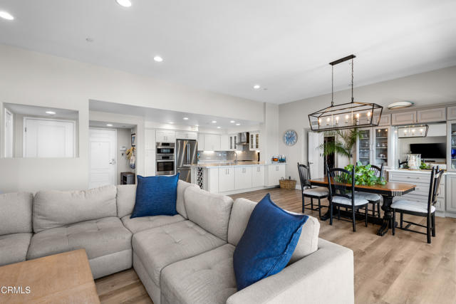 Detail Gallery Image 11 of 41 For 4376 Tradewinds Dr, Oxnard,  CA 93035 - 3 Beds | 2/1 Baths