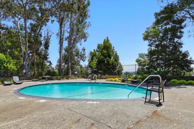 400 Davey Glen Road, Belmont CA: https://media.crmls.org/mediaz/8ad25a10-8683-4287-af76-32a3f99c13b3.jpg