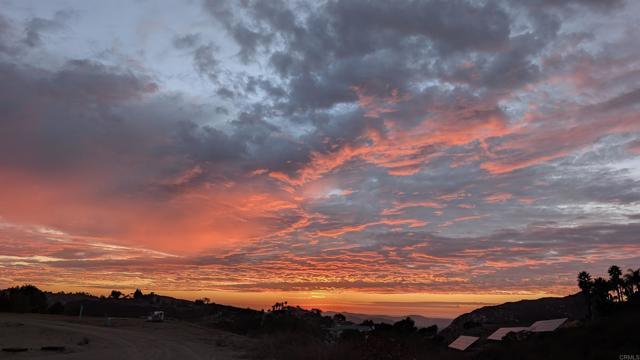 Detail Gallery Image 12 of 45 For 1496 Montana Serena Ct, El Cajon,  CA 92021 - – Beds | – Baths