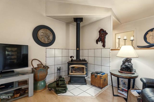 Detail Gallery Image 5 of 29 For 18070 Ocean Dr, Fort Bragg,  CA 95437 - 3 Beds | 2/1 Baths