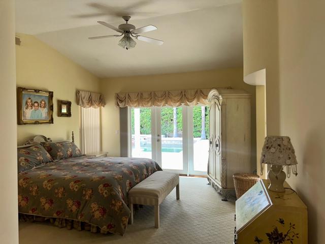 77671 Barons Circle, Palm Desert CA: https://media.crmls.org/mediaz/8ad3620f-c2a9-4d0e-ba98-286e698823e8.jpg