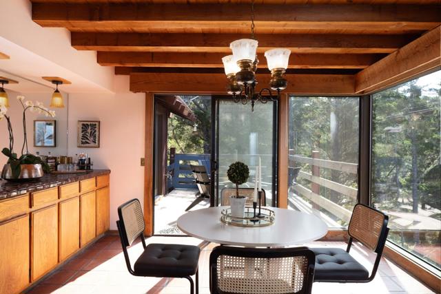 199 Upper Walden Road, Carmel CA: https://media.crmls.org/mediaz/8ad38a31-74d1-4667-b07a-692d9e9331aa.jpg
