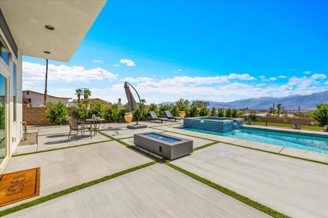 Image 15 of 41 For 11635 Upland Way