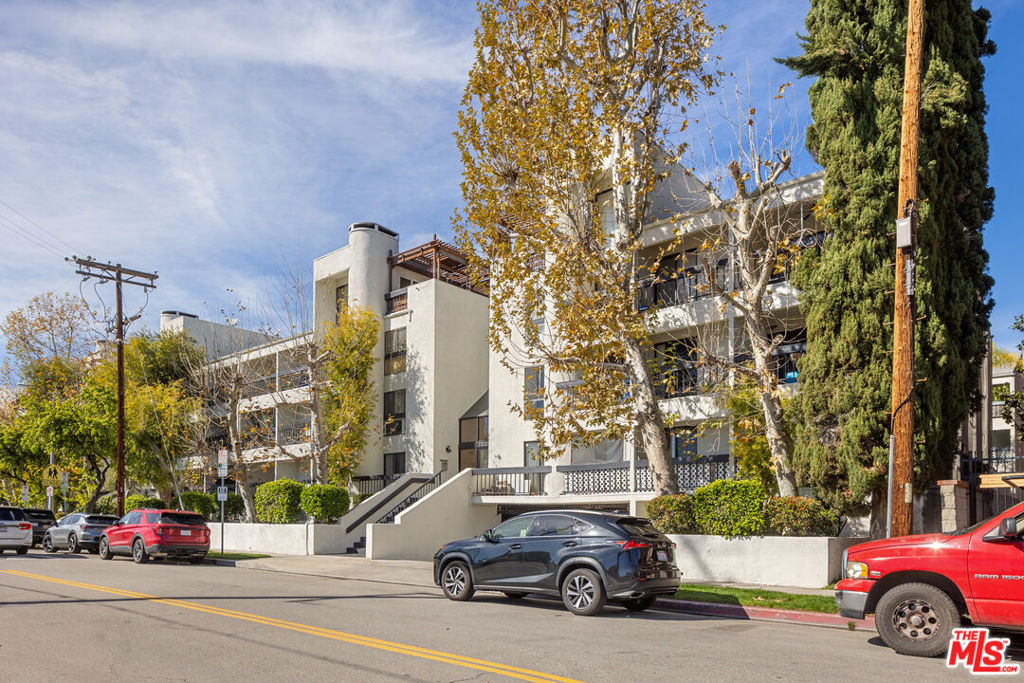 15325 Magnolia Boulevard #108