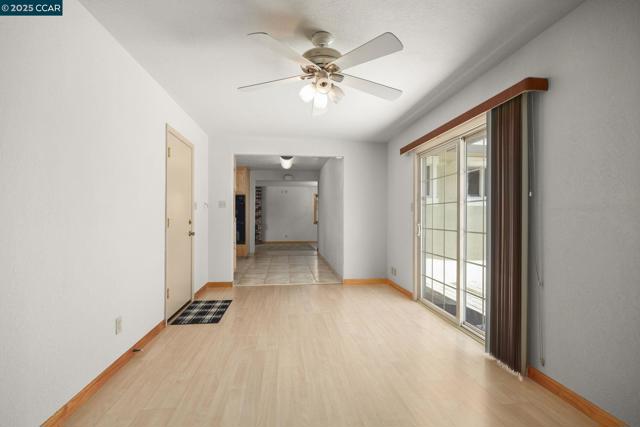 928 Sassel Ave, Concord CA: https://media.crmls.org/mediaz/8ad563ea-0db3-4f19-ab7c-75b294c6b1ee.jpg