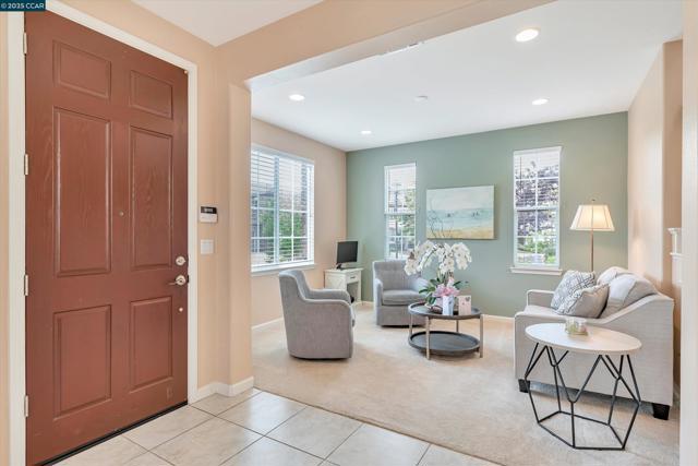 1489 Menton St, Danville CA: https://media.crmls.org/mediaz/8ad5cb4a-1dfd-42f9-8820-29a49c0810fe.jpg