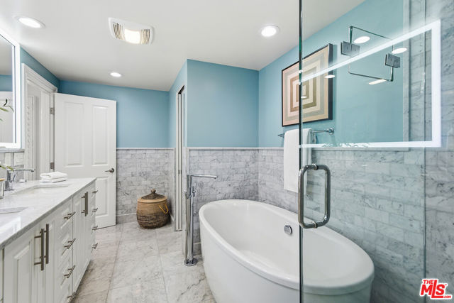 13233 Fiji Way, H photo 26