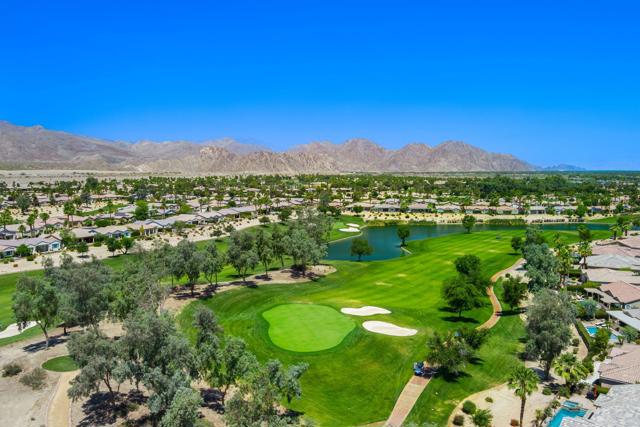 61414 Topaz Drive, La Quinta CA: https://media.crmls.org/mediaz/8ad6444b-cb1d-4e5c-91a3-6a5bcfe28e99.jpg