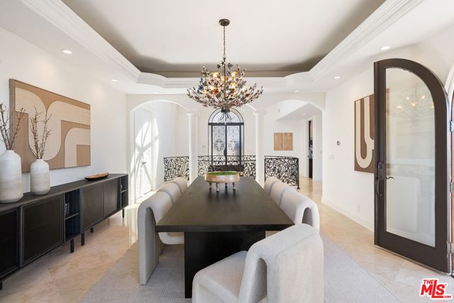 8027 Floral Avenue, Los Angeles CA: https://media.crmls.org/mediaz/8ad6c276-cd41-47ae-963e-022f20ca01d7.jpg