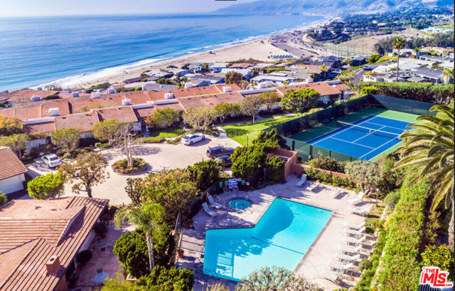 29700 Zuma Bay Way, Malibu CA: https://media.crmls.org/mediaz/8ad6e634-2fa9-4a67-9359-eb539eddab54.jpg