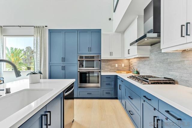 2460 Community Lane, San Diego CA: https://media.crmls.org/mediaz/8ad8061a-37d0-4640-8a18-7ff1db54bfb8.jpg
