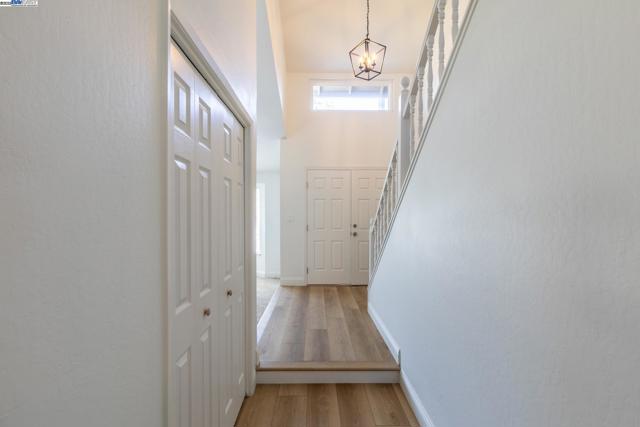 1445 Mellissa Cir, Antioch CA: https://media.crmls.org/mediaz/8ad85fc9-23e3-4be4-9ce5-c920fa44c9a9.jpg