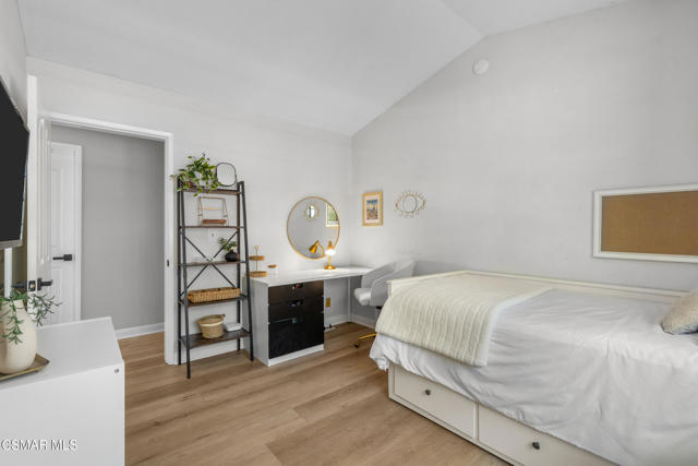 29725 Windsong Lane, Agoura Hills CA: https://media.crmls.org/mediaz/8ad89e9a-9a69-4ba5-abfa-b810ba3afde8.jpg