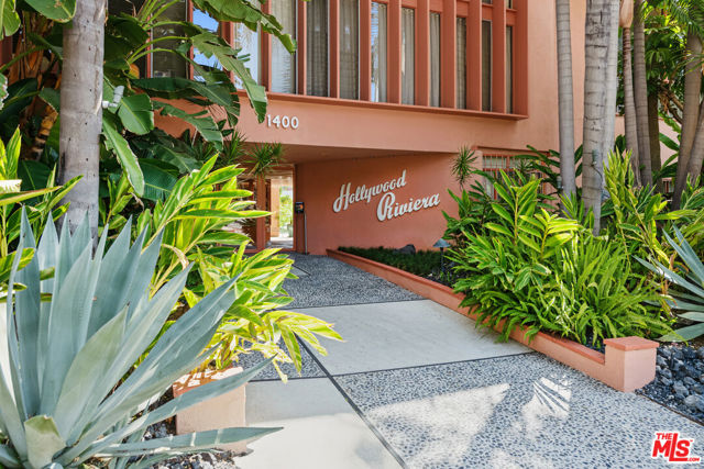 1 Bed Home for Sale in West Hollywood, California
