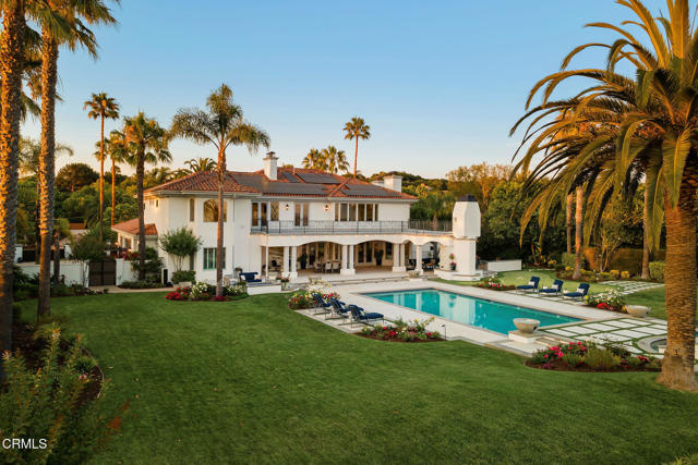 1069 Corte Barroso, Camarillo CA: https://media.crmls.org/mediaz/8ad94ab2-9ac9-406c-9448-7f8ae7ed7a3f.jpg