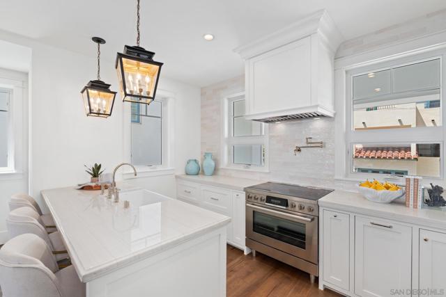 Image 6 of 20 For 762 F Avenue