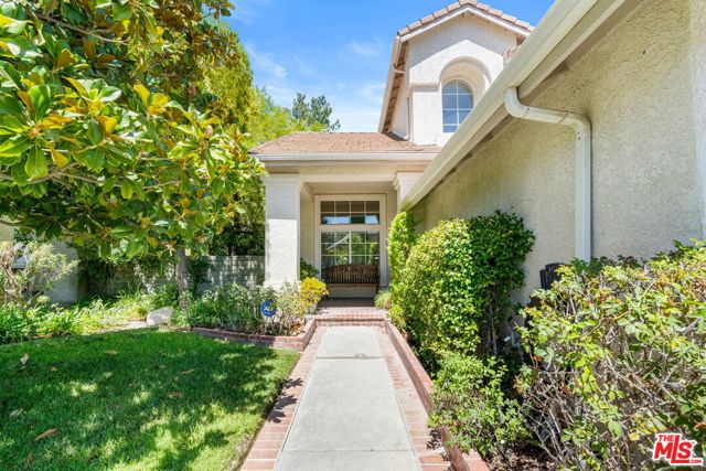 25547 Clemens Court, Stevenson Ranch CA: https://media.crmls.org/mediaz/8ada0a3f-9d02-40da-a85b-6661999d96d1.jpg